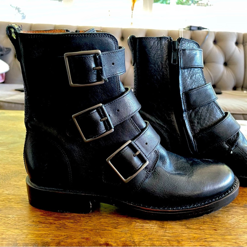 FRYE | Combat Boot | Bootie | 3 Buckles size women’s 6